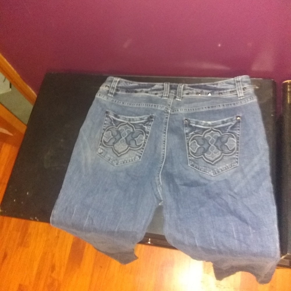 Light wash jeans